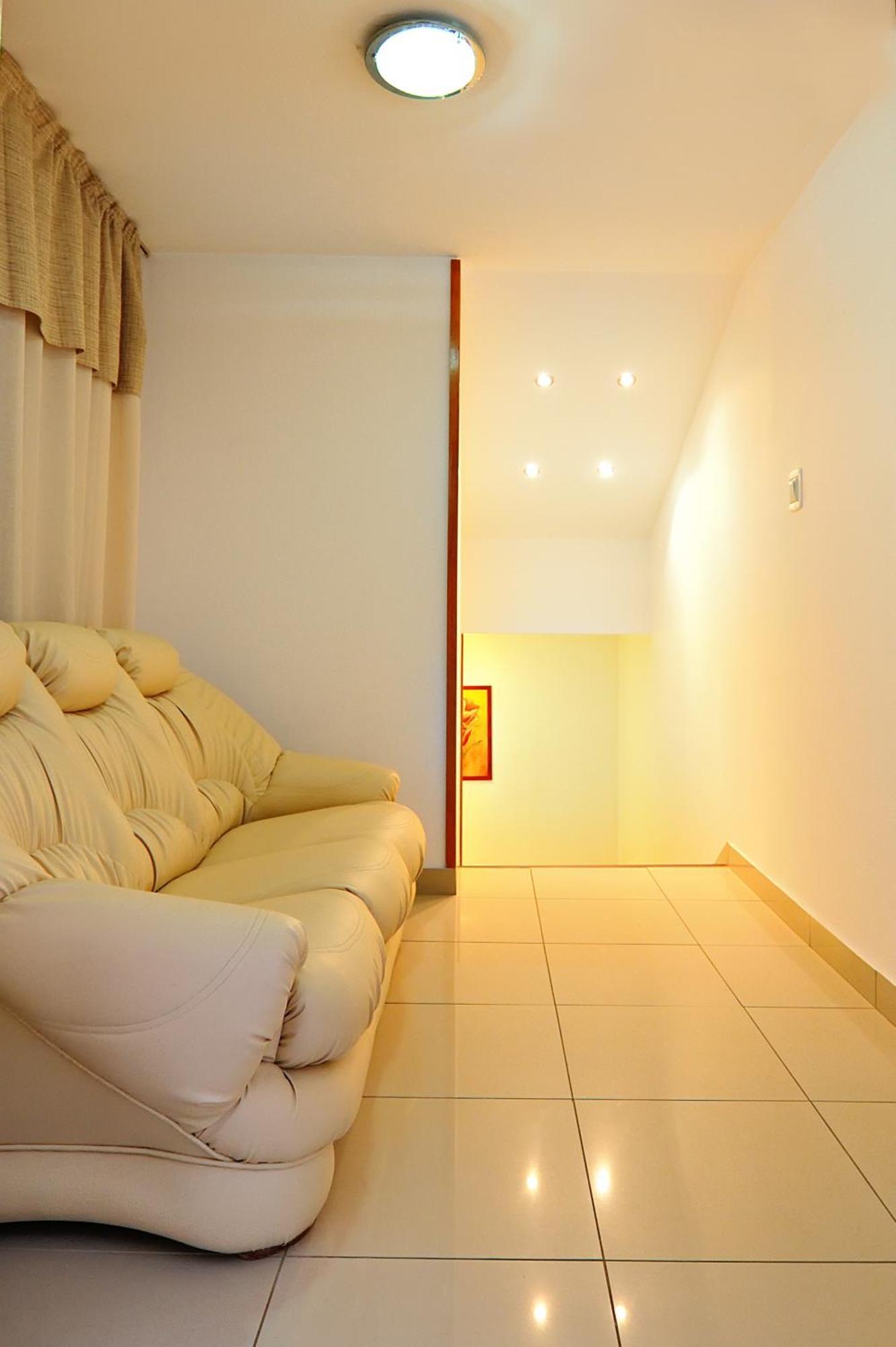 Motel Confort Floresti  Bagian luar foto